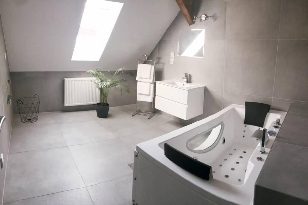 איחלהבה Apartman 3Kk 80 M2 S Virivkou A Saunou מראה חיצוני תמונה